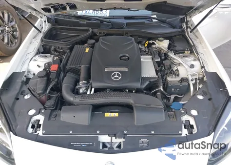 2017 Mercedes-Benz Slc 300 z USA, uszkodzony, nr VIN WDDPK3JA0HF128044